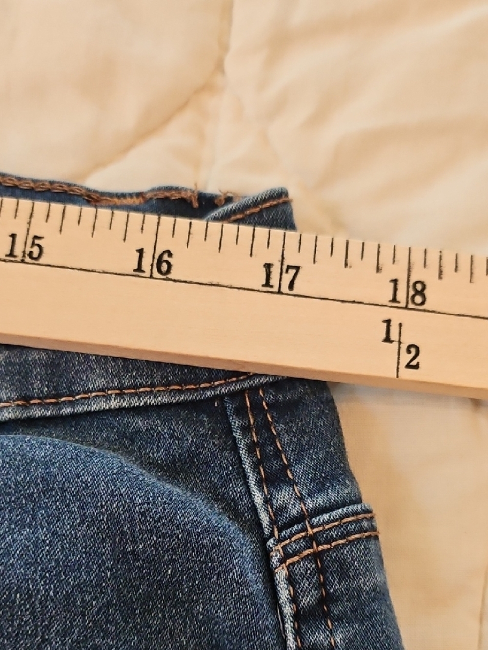 Curve Appeal - Hight Rise Essential Skinny- Size 16/33 - Picture 3 of 8